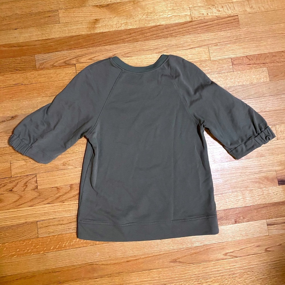 Current Air Women's Olive Green Crew Neck Gathered Sleeve soft Sweatshirt Medium - Picture 3 of 4